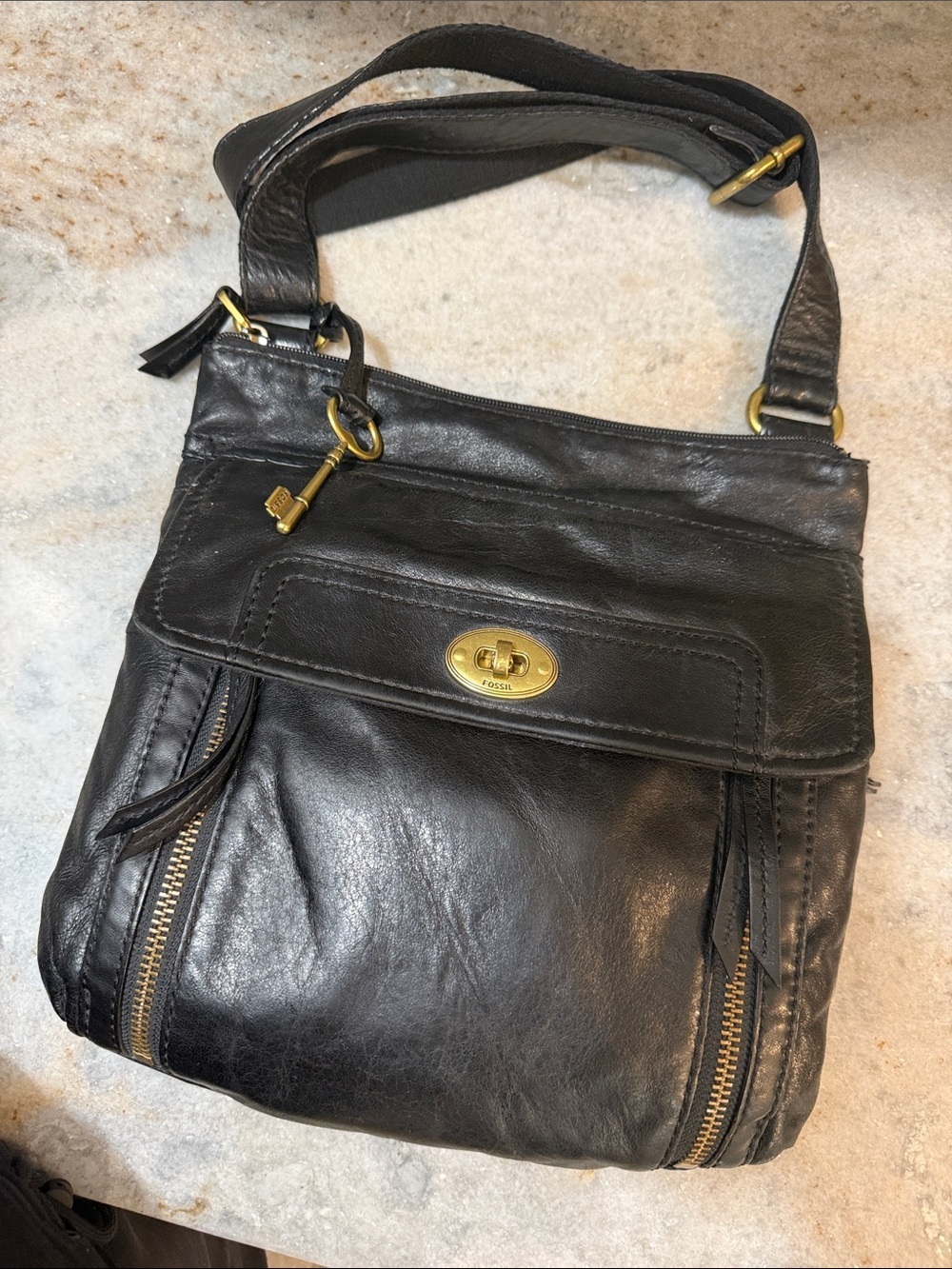 Fossil Black Stanton Leather Crossbody Messenger Bag with Brass Hardware